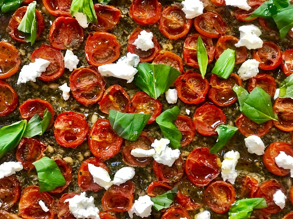 Tomato and pesto tart