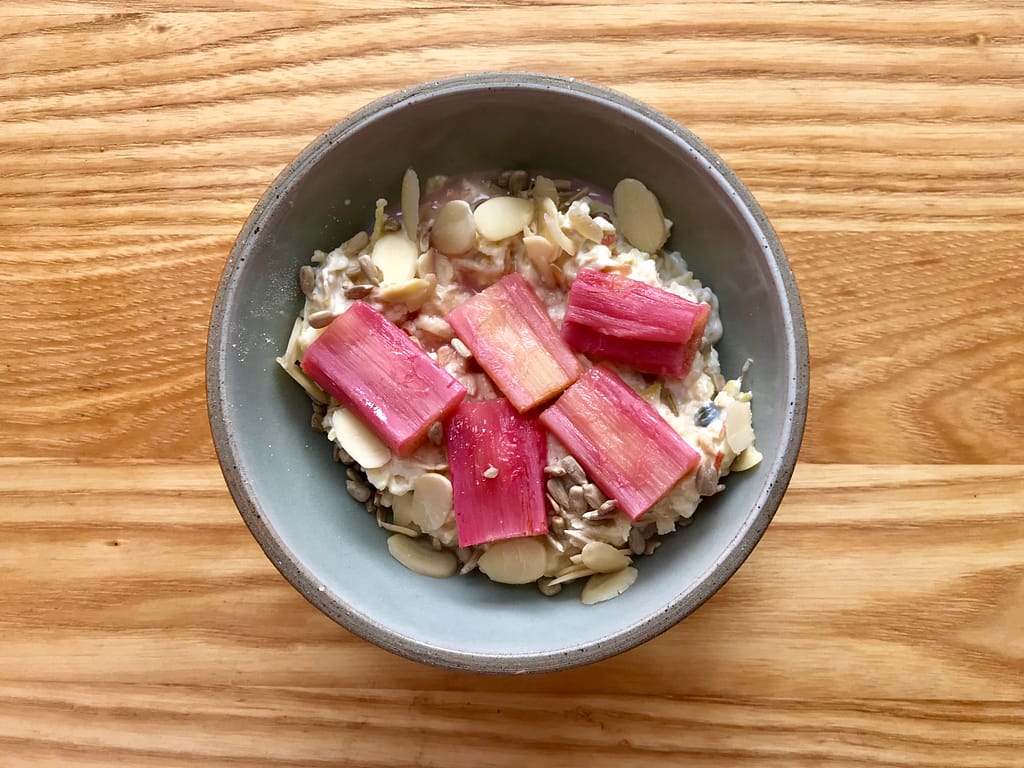Bircher muesli with rhubarb and almond 
